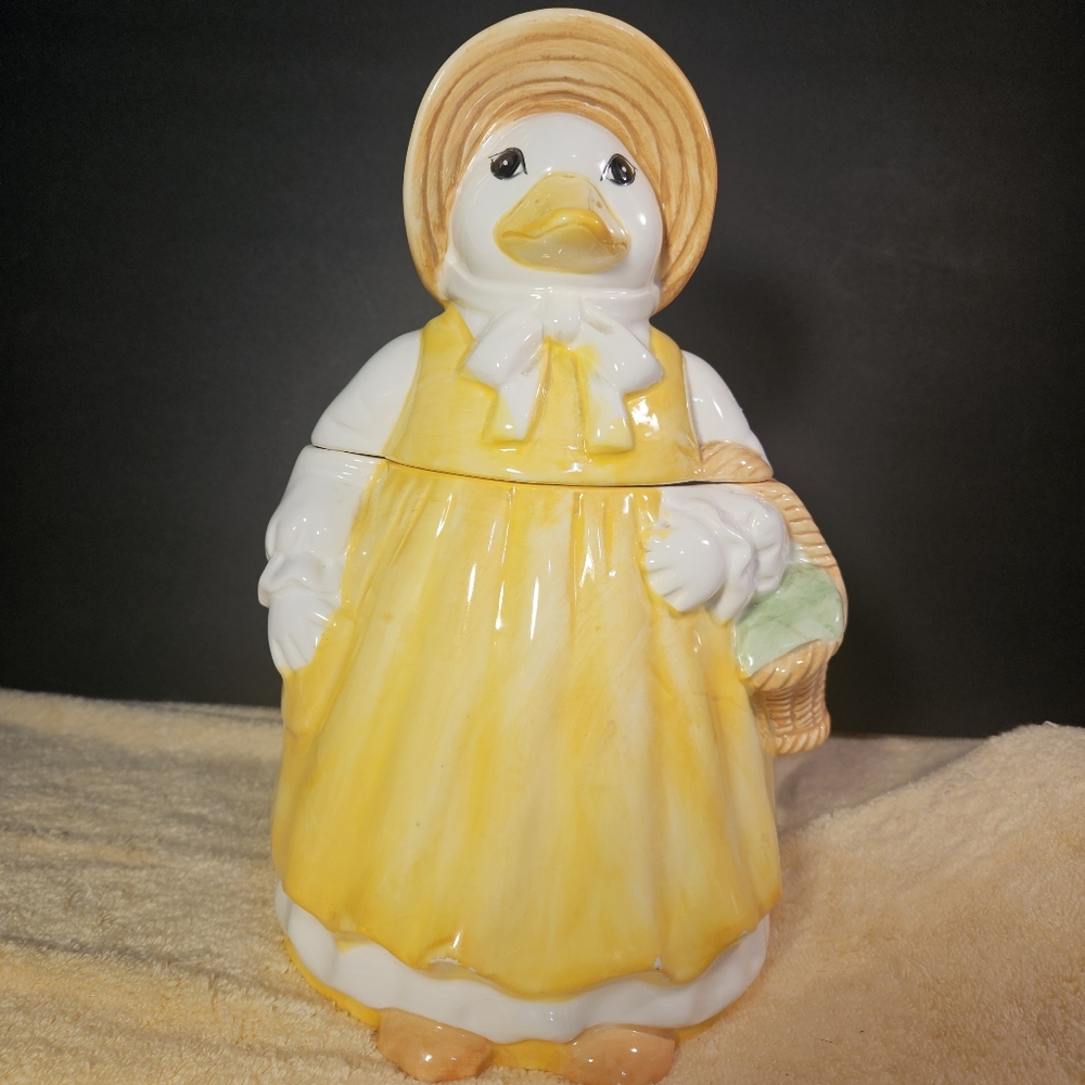VTG Ms. Myra Duck Ceramic Cookie Jar Mother Goose Style - Yellow Dress & Bonnet